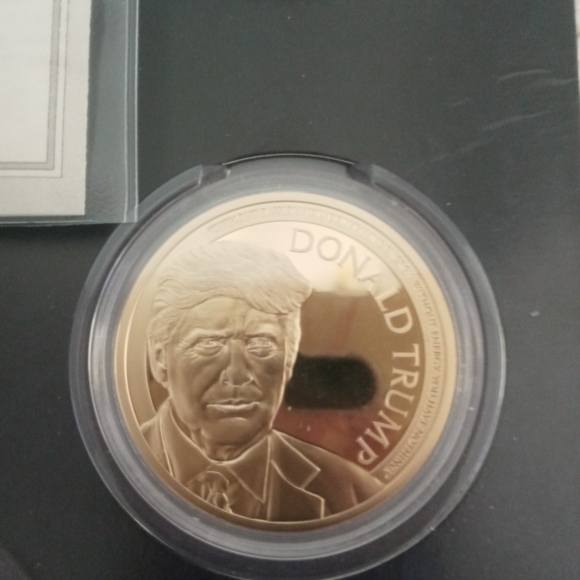 Coin Set (2) Certificate Speeches of Donald Trump Coin Book President US America - Picture 4 of 13
